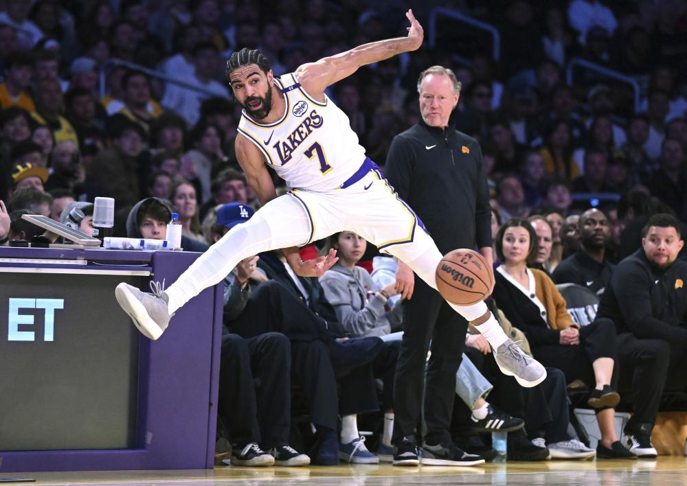 他以出色的 他以出色的