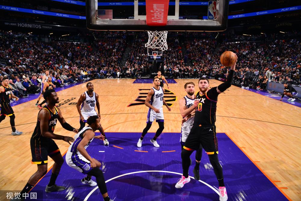 浓墨重彩的 浓墨重彩的